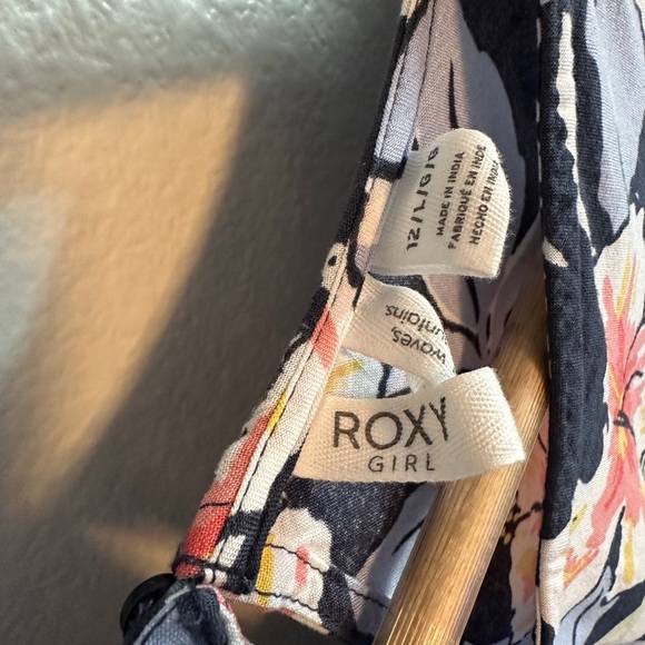 Floral Print Girls Dress - Picture 2 of 4